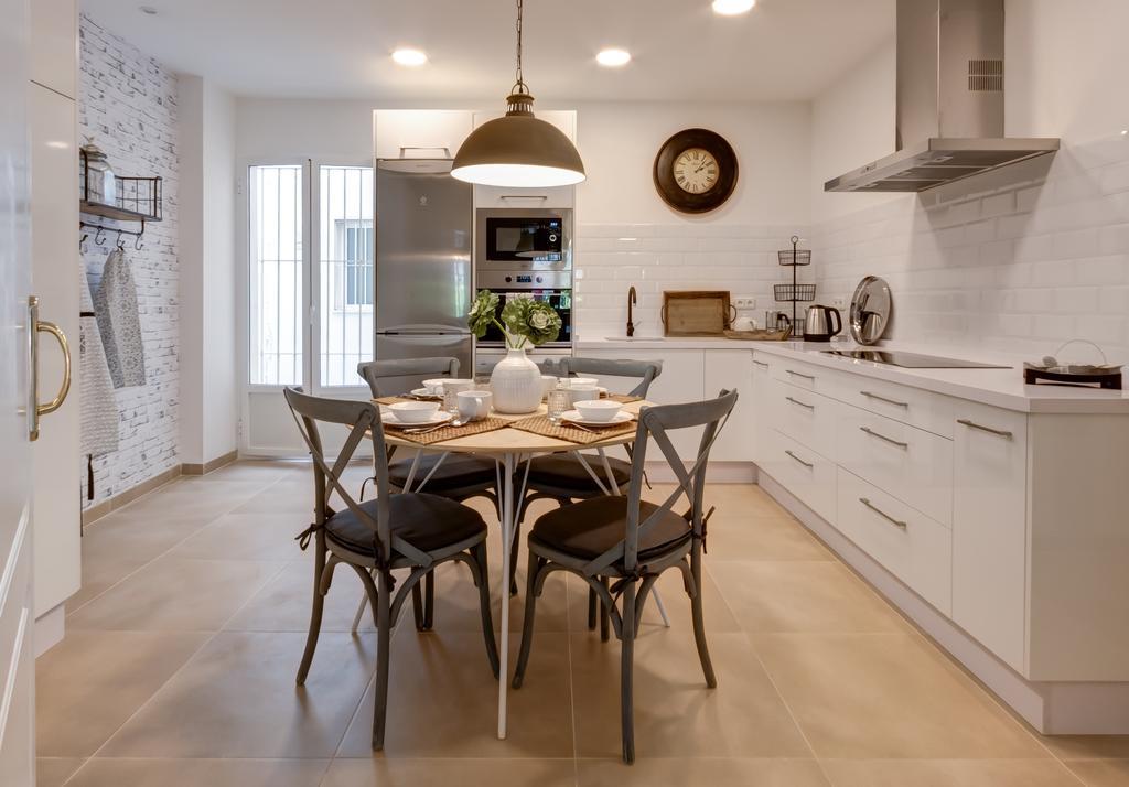 Bailen 1 Apartment เซบีญา ภายนอก รูปภาพ