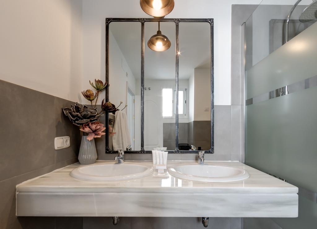 Bailen 1 Apartment เซบีญา ภายนอก รูปภาพ